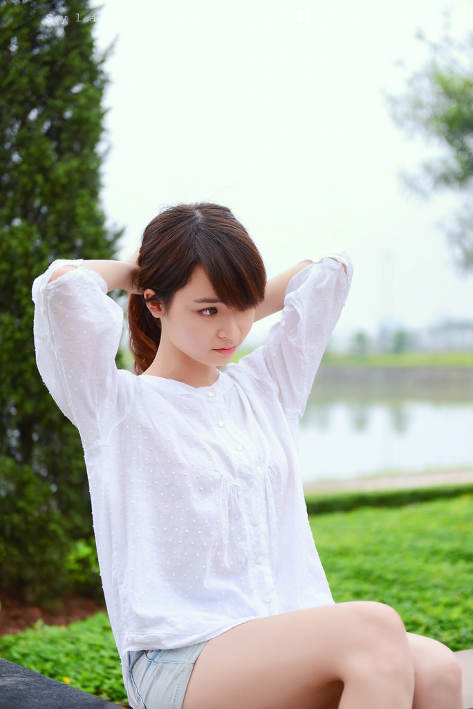 男女打扑克动漫